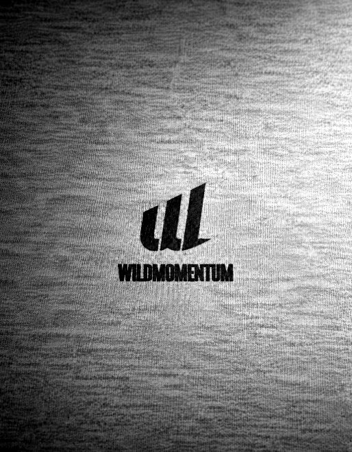 WILDMOMENTUM 시그니처 프린트
